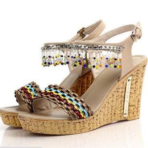 Fashion Handmade Beaded High-heeled Shoes..