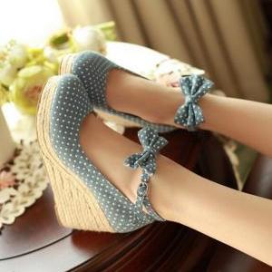 Spring And Summer Wave Point Fashion High Heels..