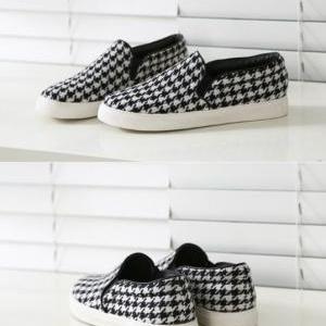 Houndstooth Printed Rounded Toe Canvas Loafers,..