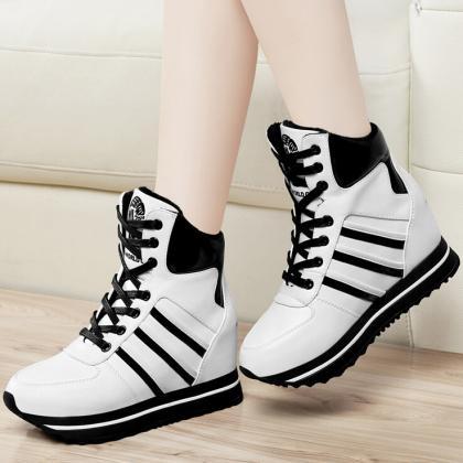 Stylish Black And White Stitching Warm Boots..